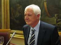 Lorenzo y Ormaetxea (CNMC) reivindican su independencia y justifican su denuncia como "deber deontológico"