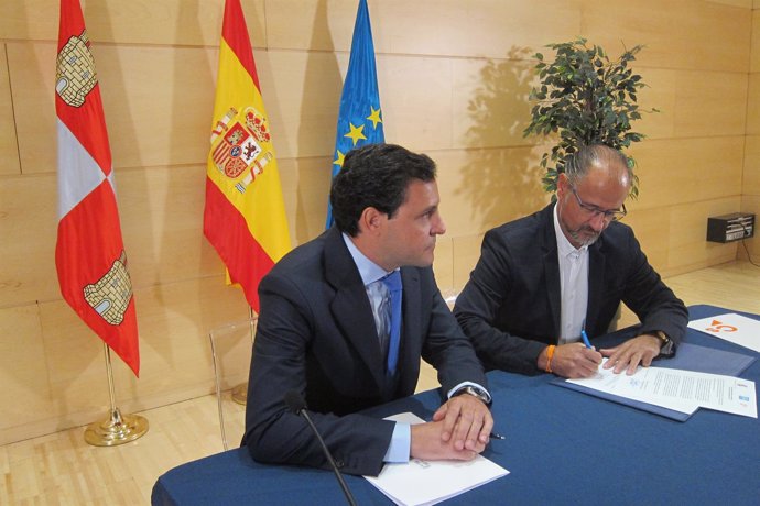 Valladolid. De la Hoz y Fuentes rubrican el nuevo acuerdo