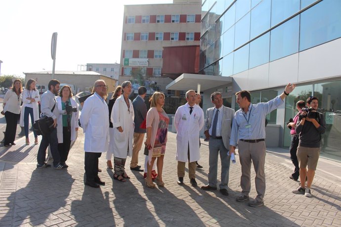 La visita del delegado de Salud a las obras del hospital de Jerez