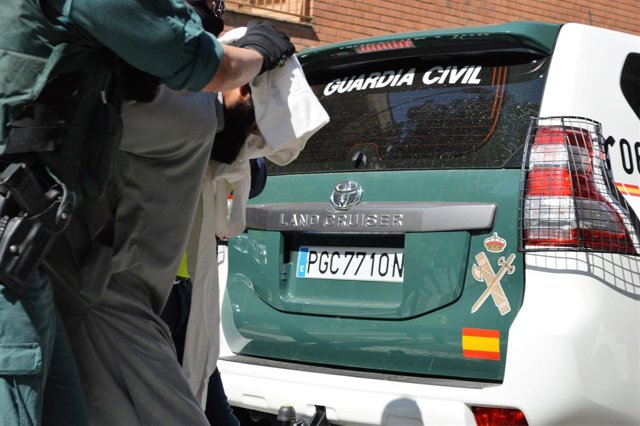 Detenido un paquistaní por adoctrinamiento yihadista en Lleida