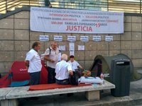 Roban por la noche en el campamento de los afectados por el cierre de Fórum  y Afinsa que hacían una huelga de hambre