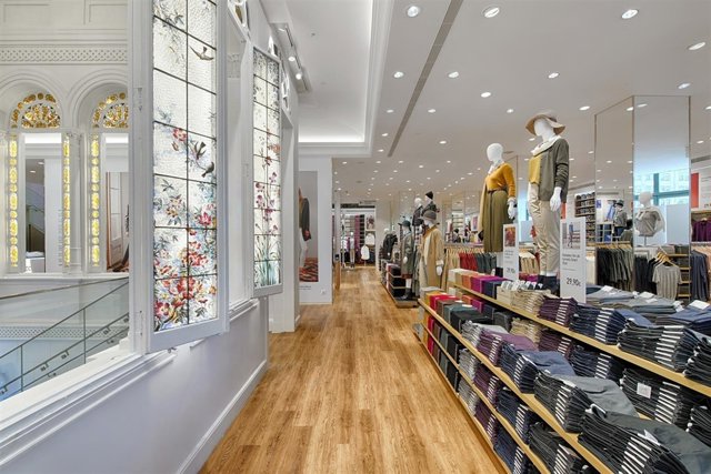 Primera tienda de Uniqlo en Barcelona