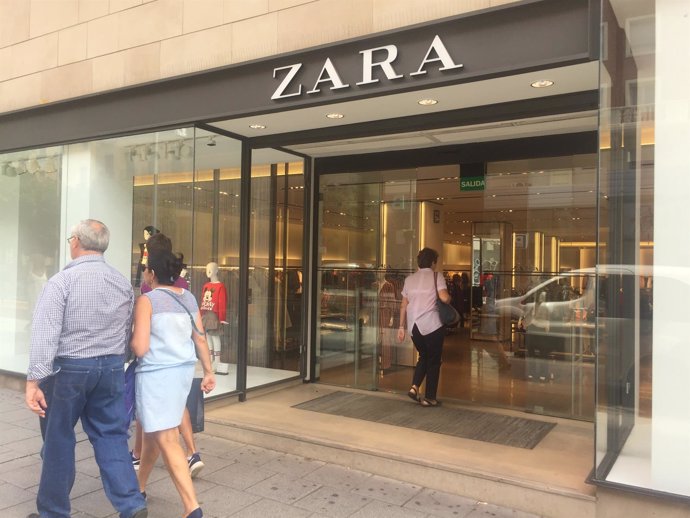 Zara, Inditex, roupa, moda, escaparate, tenda