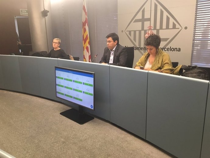 Barcelona celebra les seves comissions malgrat l'"excepció"