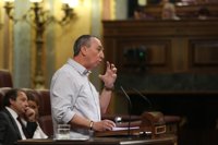 Compromís pide un debate en el Congreso sobre la "represión" en Cataluña: Se habla en todos sitios menos aquí
