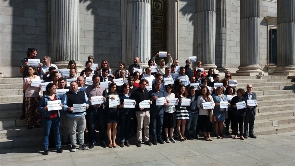 Unidos Podemos-En Comú-En Marea protesta contra detenciones en Cataluña