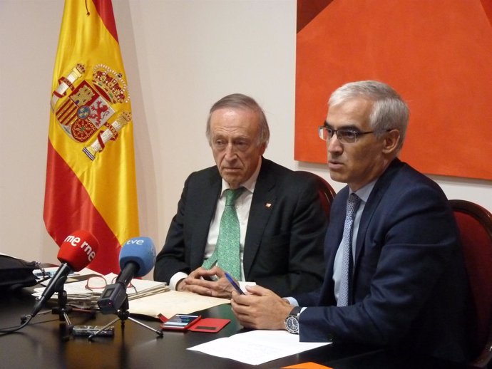 Miguel A. Torres, presidente de la FEV y Bodegas Torres, y José Luis Benítez