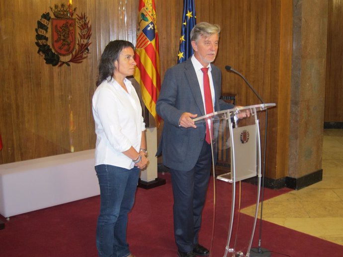 Luisa Broto y Pedro Santisteve     