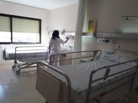 El hospital Infanta Elena de Huelva abre una nueva ala de hospitalización que supone la apertura de 18 camas
