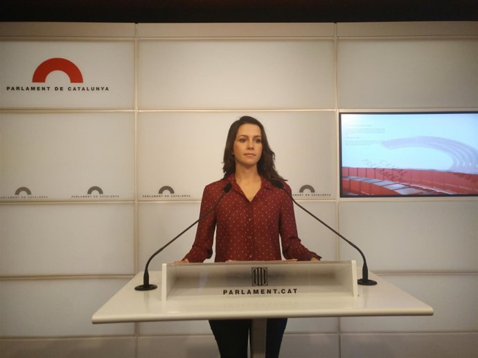 Inés Arrimadas (Cs) en la sala de prensa del Parlament