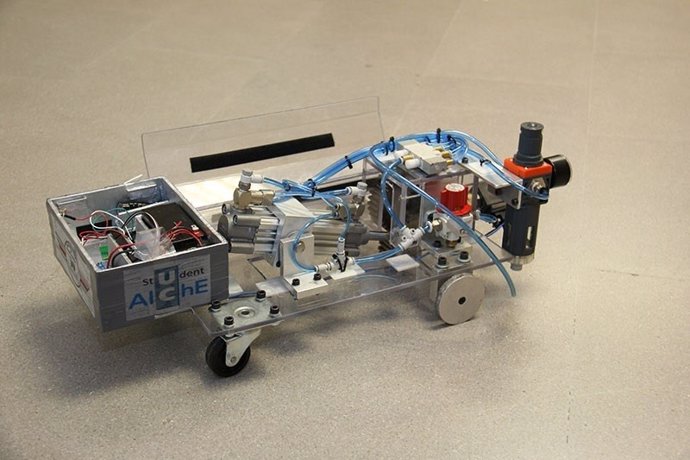 Prototipo del vehículo impulsado por reacción química
