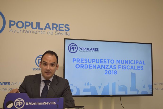 El concejal del PP en el Ayuntamiento de Sevilla Rafael Belmonte