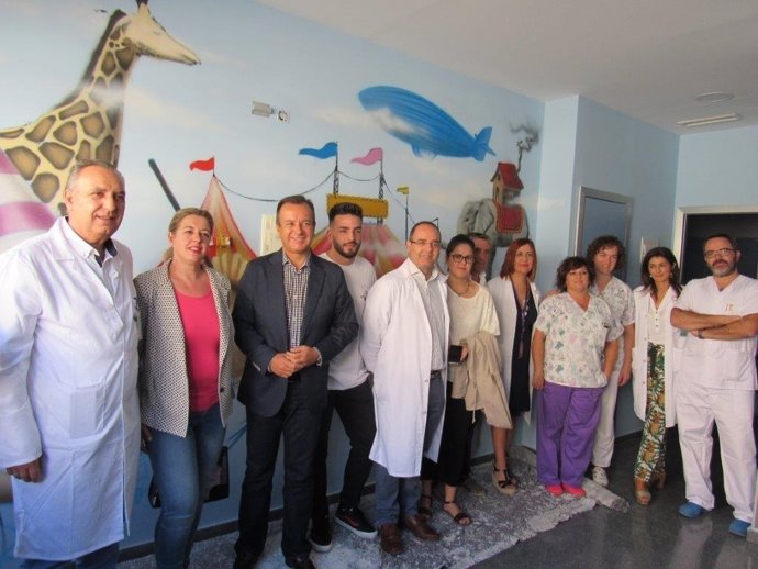 El Hospital de Guadix fomenta la lectura entre pacientes y familiares