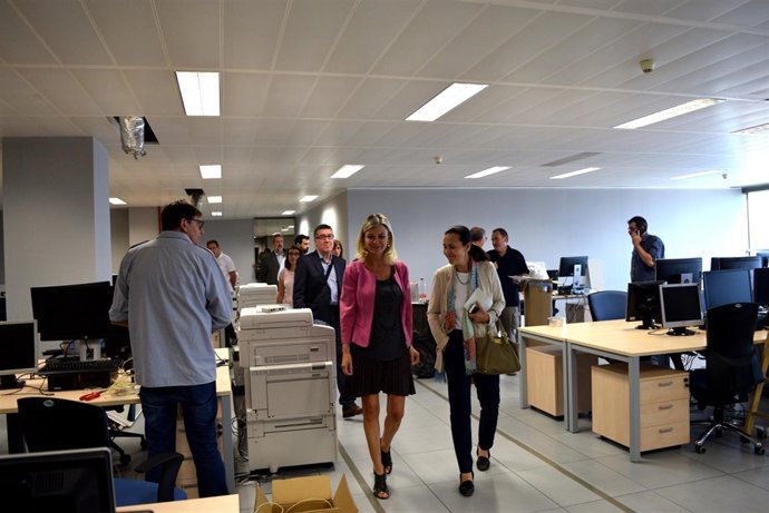 Bravo visita las instalaciones provisionales de la Ciudad de la Justicia