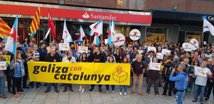 Protesta en Vigo contra las detenciones y en apoyo al referéndum del 1-O