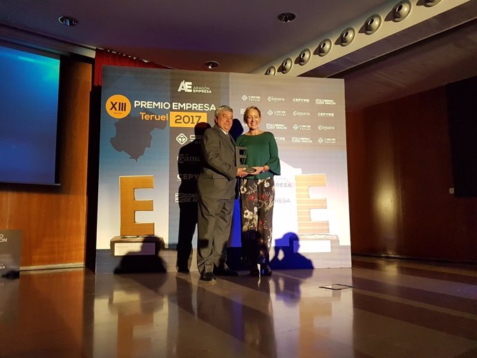 GAscón entrega el Premio Empresa Teruel a ATADI
