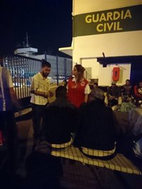 Interceptados 25 inmigrantes, uno de ellos menor, en cuatro pateras a 80 millas de Alicante