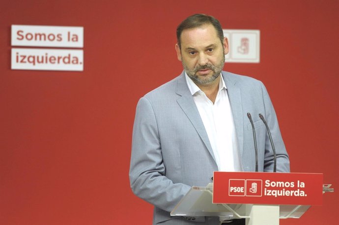 Rueda de prensa de José Luis Ábalos en la sede del PSOE