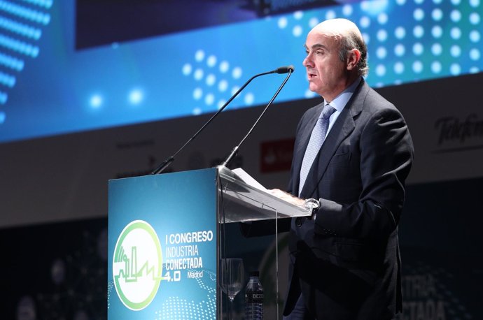 Luis de Guindos inaugura el I Congreso de Industria Conectada 4.0