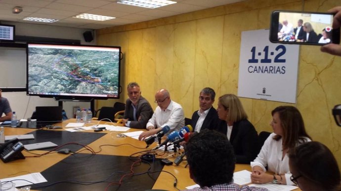 El incendio de la cumbre de Gran Canaria alcanza las 2.000 hectáreas