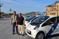 La flota municipal de vehículos de San Sebastián incorpora cuatro eléctricos, con un coste de 85.000 euros