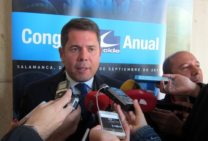   Salamanca: El Presidente De CIDE                     