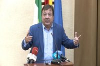 Vara asegura que "todos los días" llegan proyectos a Extremadura porque hay "estabilidad política" y "paz social"