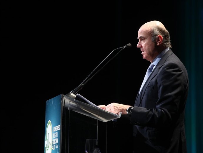 Luis de Guindos inaugura I Congrés d'Indústria Connectada 4.0