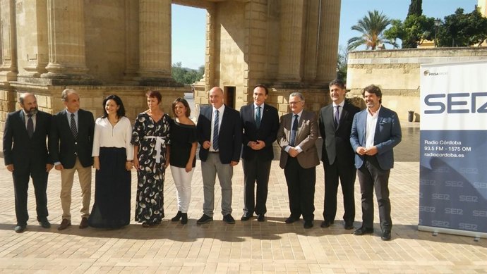 Autoridades durante la presentación del Congreso 'Sabiduría y Conocimiento' 