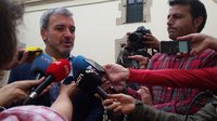 Collboni dice que el Govern ha incluido locales unilateralmente y que respetarán el informe jurídico