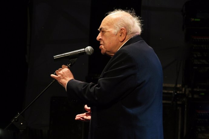 El cantante Alberto Podestá