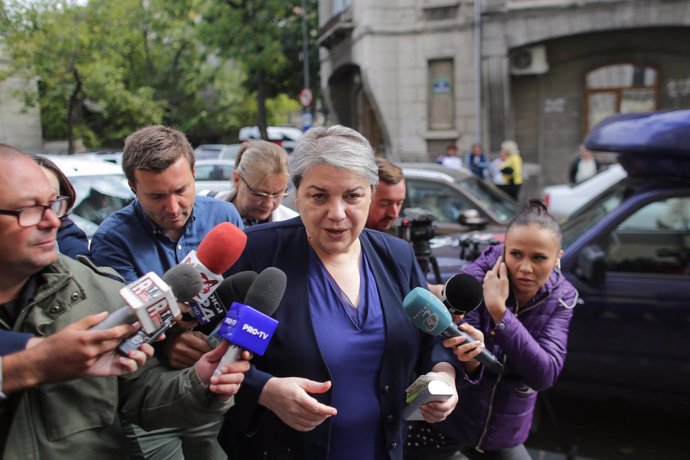 La Fiscalía de Rumanía declara sospechosa de corrupción a la viceprimera ministr