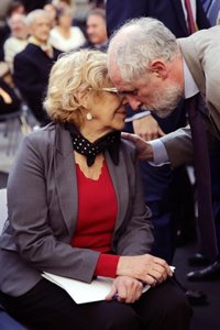 Carmena no entra a valorar declaraciones de Cueto e insta a aunar la experiencia del equipo actual con nuevos perfiles