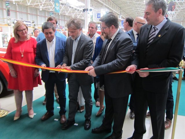 Inauguración de Ibercaza                     