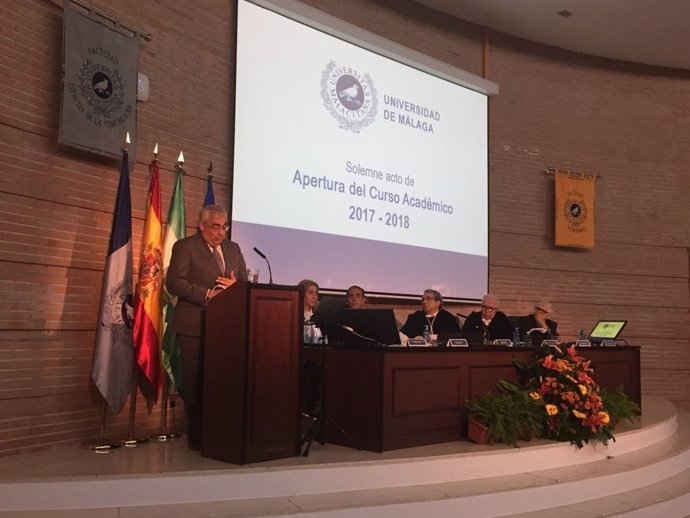 Ramírez de Arellano en la inauguración del curso en la UMA