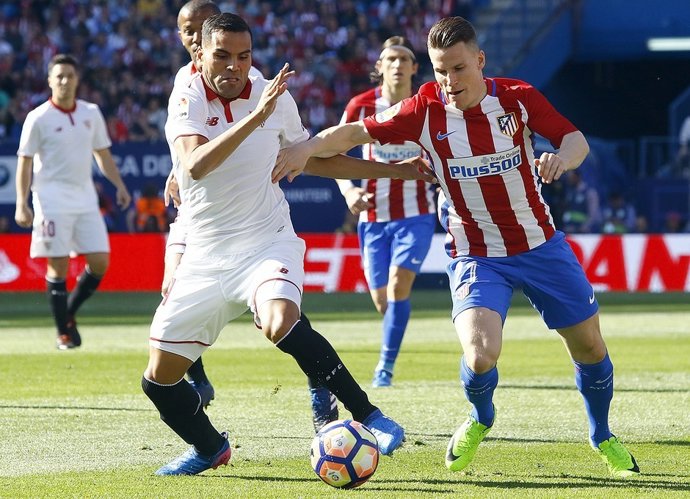 Mercado (Sevilla) y Gameiro (Atlético Madrid)