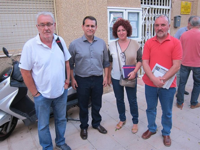               El Excoordinador De IU Cayo Lara                 