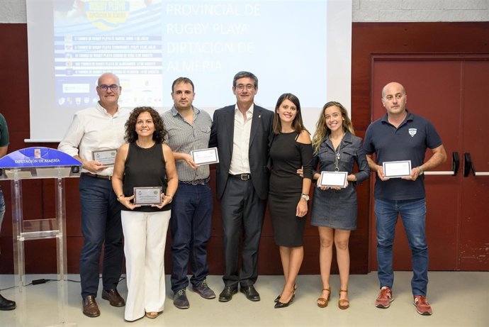El Circuito Provincial de Rugby Playa ha reconocido a ayuntamientos y jugadores.