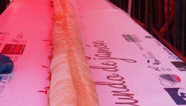 Bocadillo de jamón más largo del mundo