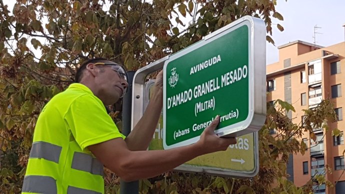 Instalación de la nueva calle General Urrutia