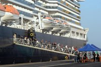 El buque de cruceros 'Koningsdam' regresa a Huelva con más de 2.600 pasajeros