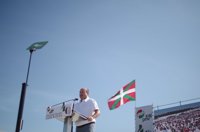 Ortuzar dice que "el problema es no dejar votar" y que "buscar una solución para Cataluña" es "prioritario" para PNV