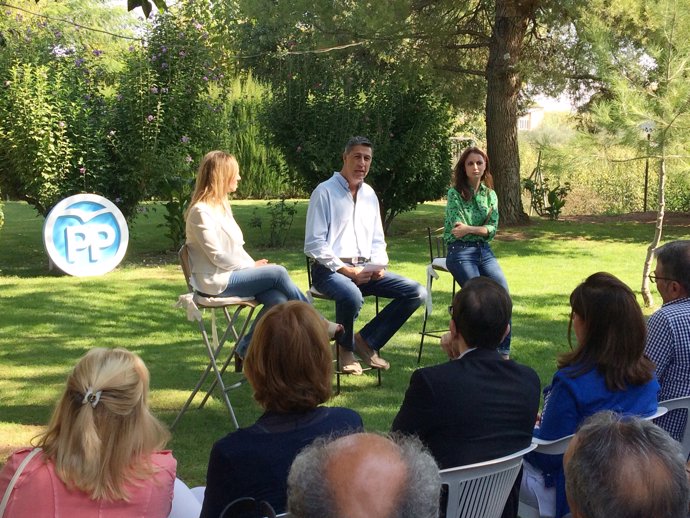 Marisa Xandri, Xavier García Albiol i Andrea Levy (PP)