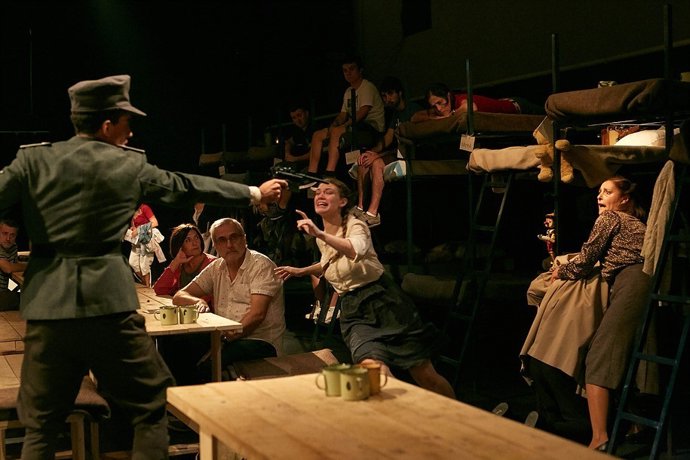 Escena de la obra 'Último tren a Treblinka'