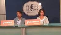 Cs pide Armengol que aclare "si está con la ley o fuera de la ley" y el recuerda que no se puede estar a dos bandas
