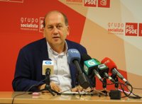 Leiceaga defiende que las primarias sean 'a dos' pero Villoslada descarta pactos