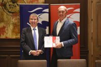 Industria farmacéutica y de tecnología sanitaria piden reforzar la custodia de patentes y proteger la innovación