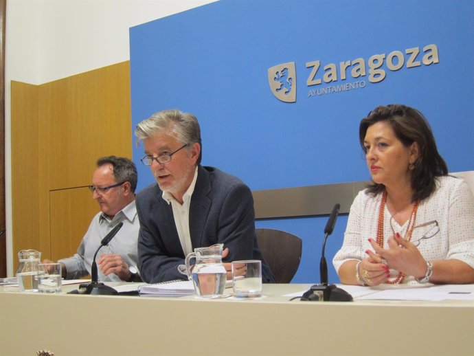 Rueda de prensa del alcalde de Zaragoza, Pedro Santisteve     