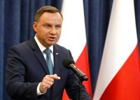 El presidente de Polonia propone reformar la Constitución para poder decidir cuándo se retiran los jueces