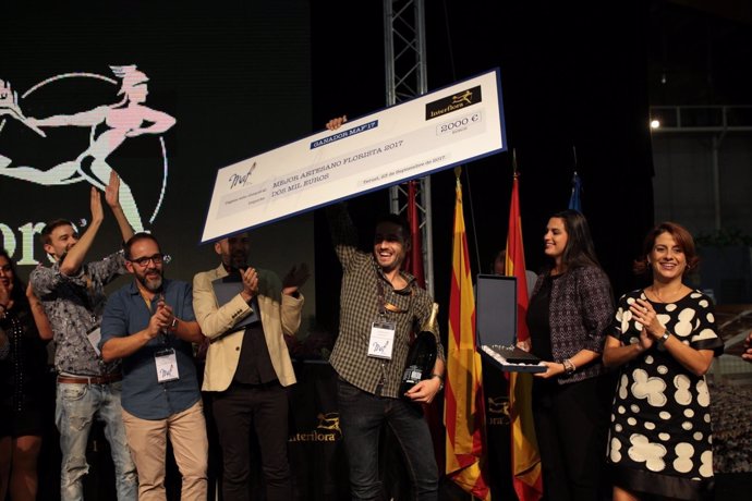 César Martí se alza en Teruel con el título de Mejor Artesano Florista 2017